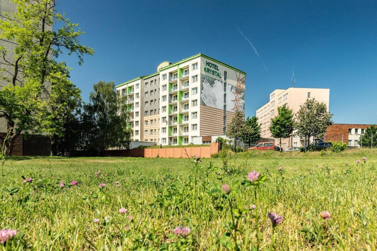 Hotel Krystal Hodonín المظهر الخارجي الصورة